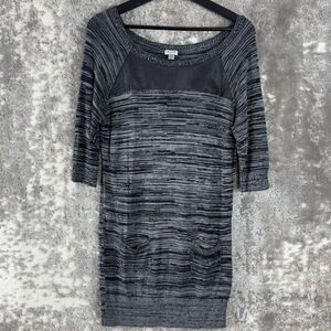 Dynamite Size M Striped Boat Neck Mini Sweater Dress Gray Pockets 3/4 Sleeve